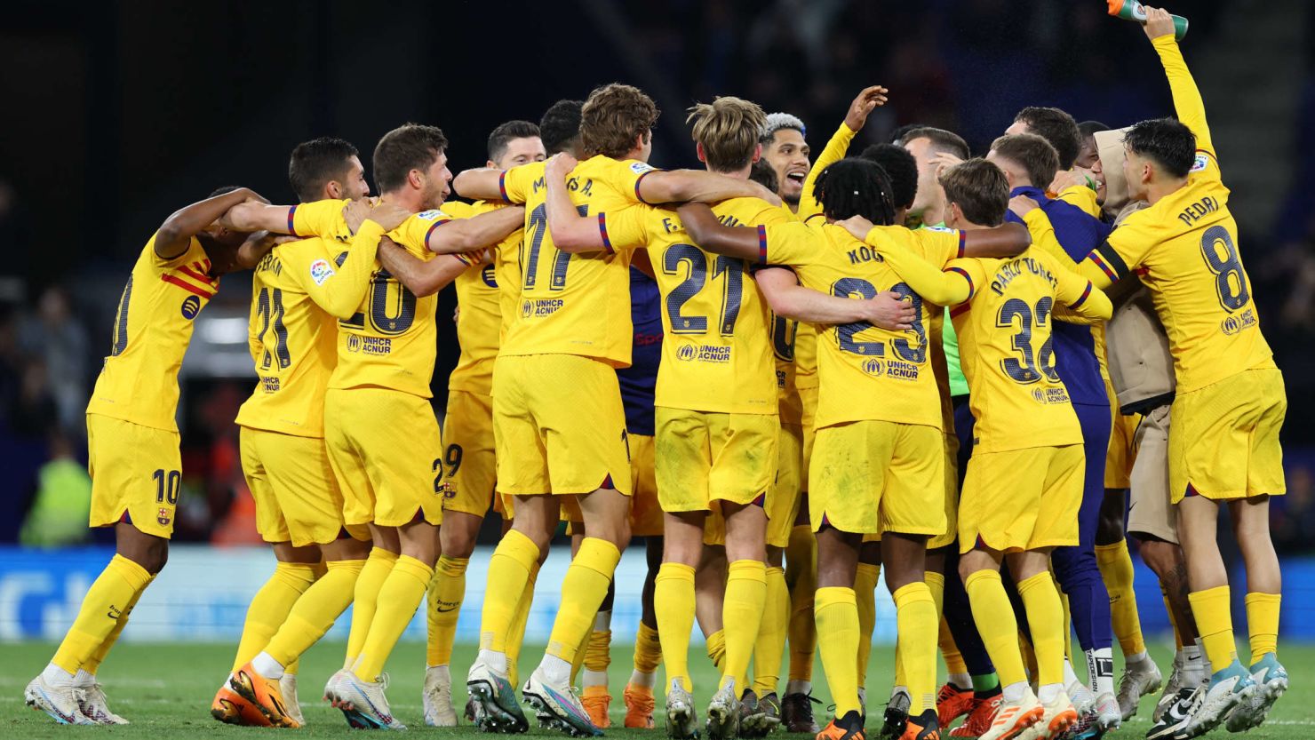 前高喊口号 前高喊口号